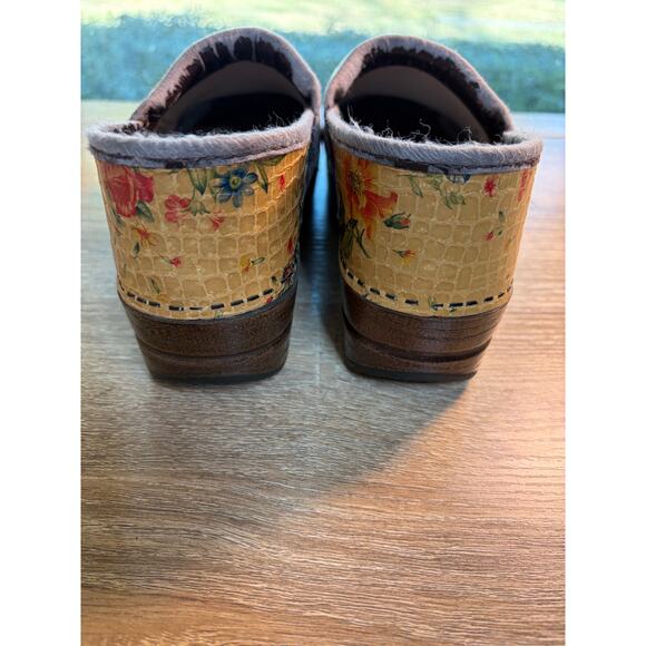 Dansko XP Clogs with Multicolor Floral Size Ladies US 8.5 EUR 39 - Picture 6 of 8